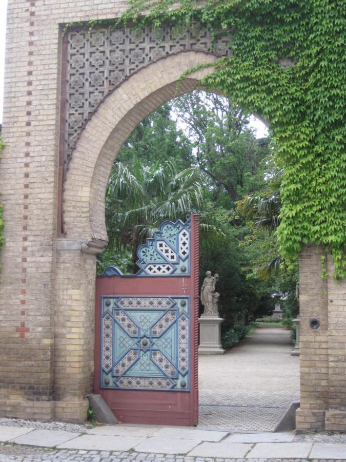 الشقق الفندقية نيوروبينفي  Travel Art Boardinghouse المظهر الخارجي الصورة